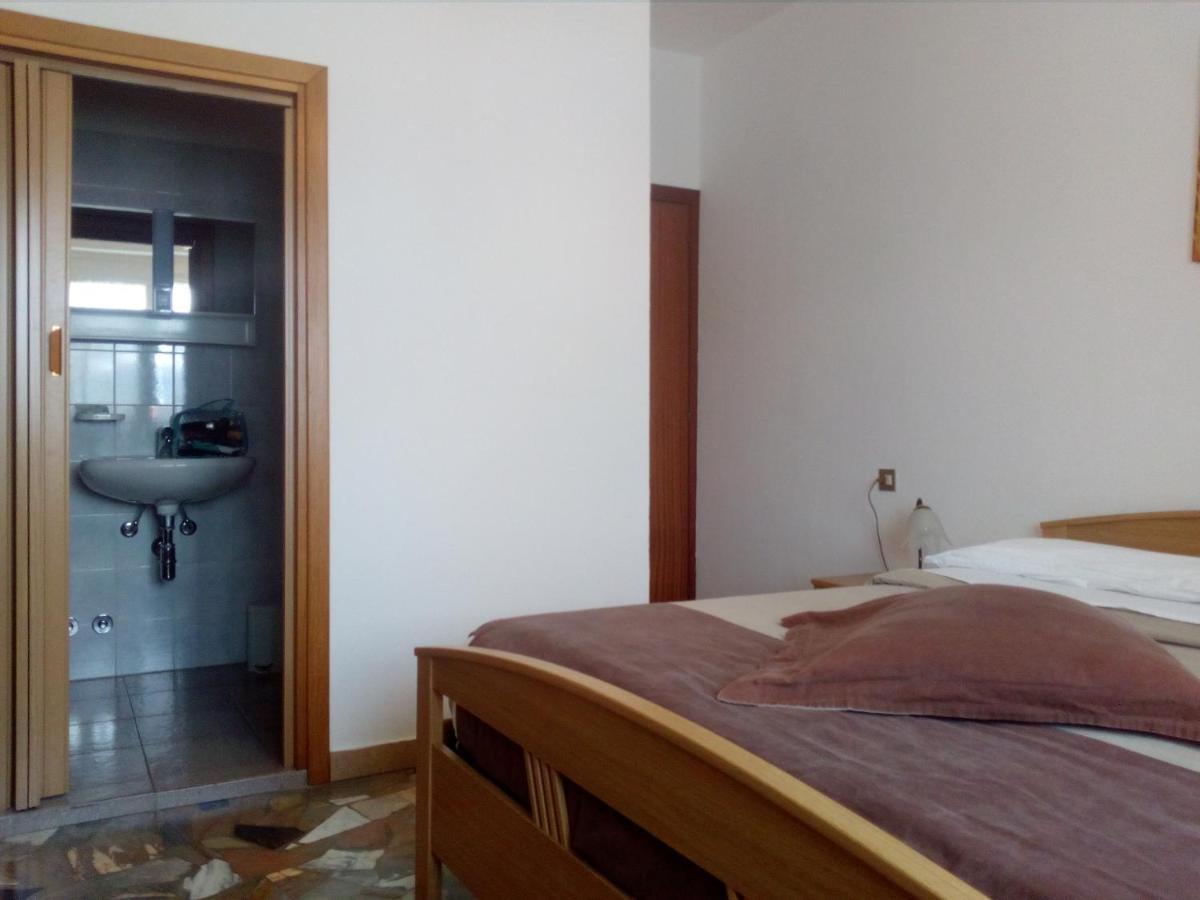 Hotel Ristorante Miravalle Тельо Экстерьер фото