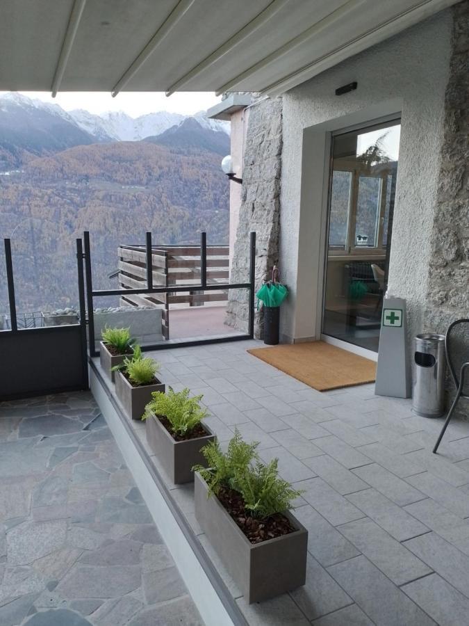 Hotel Ristorante Miravalle Тельо Экстерьер фото