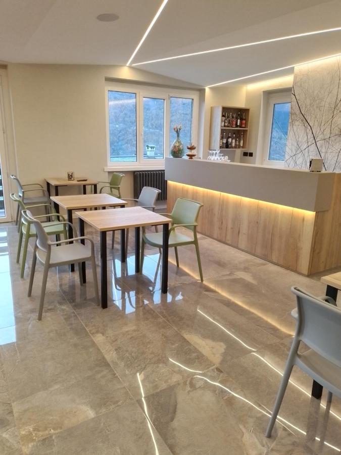 Hotel Ristorante Miravalle Тельо Экстерьер фото