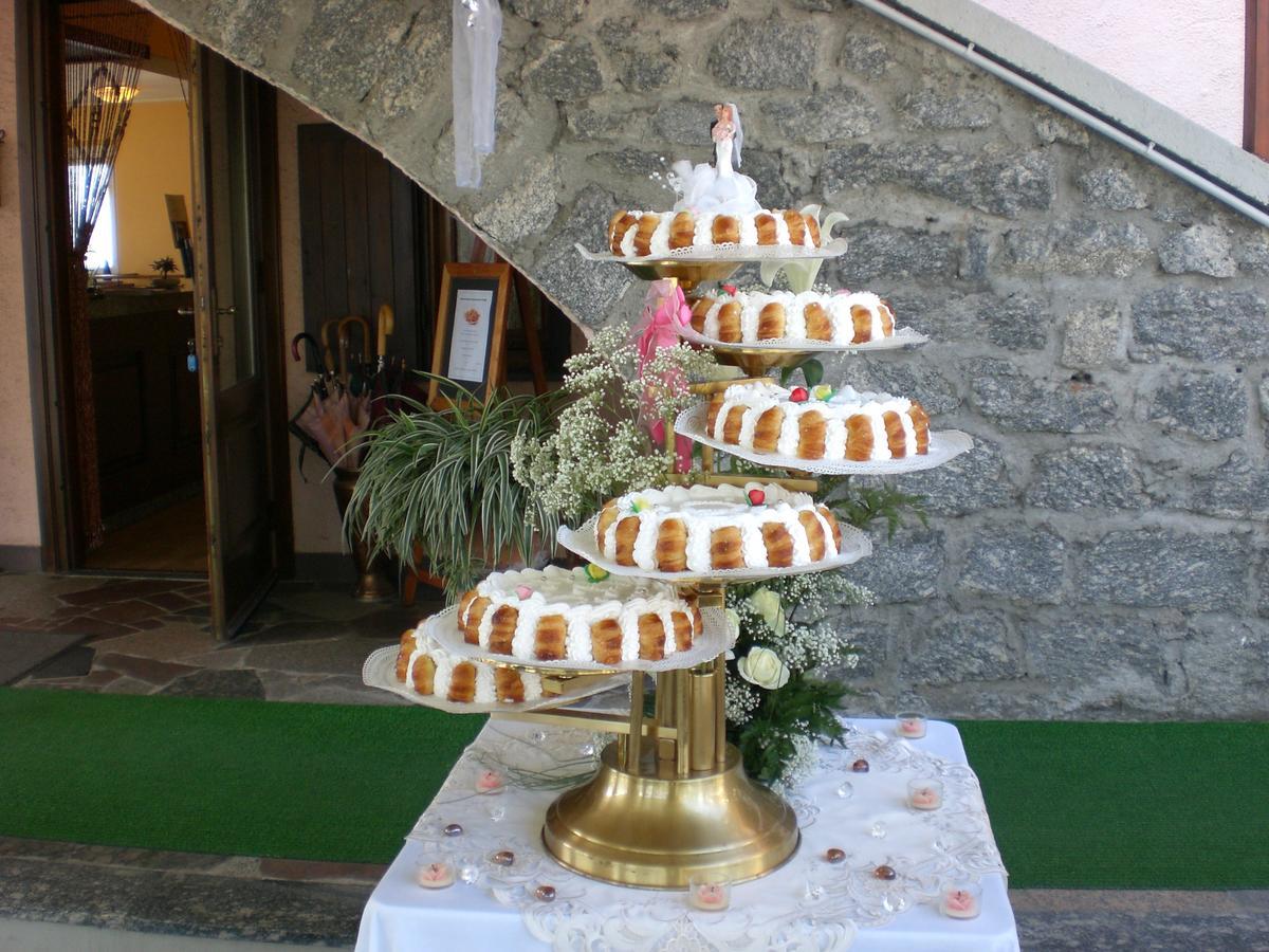 Hotel Ristorante Miravalle Тельо Экстерьер фото