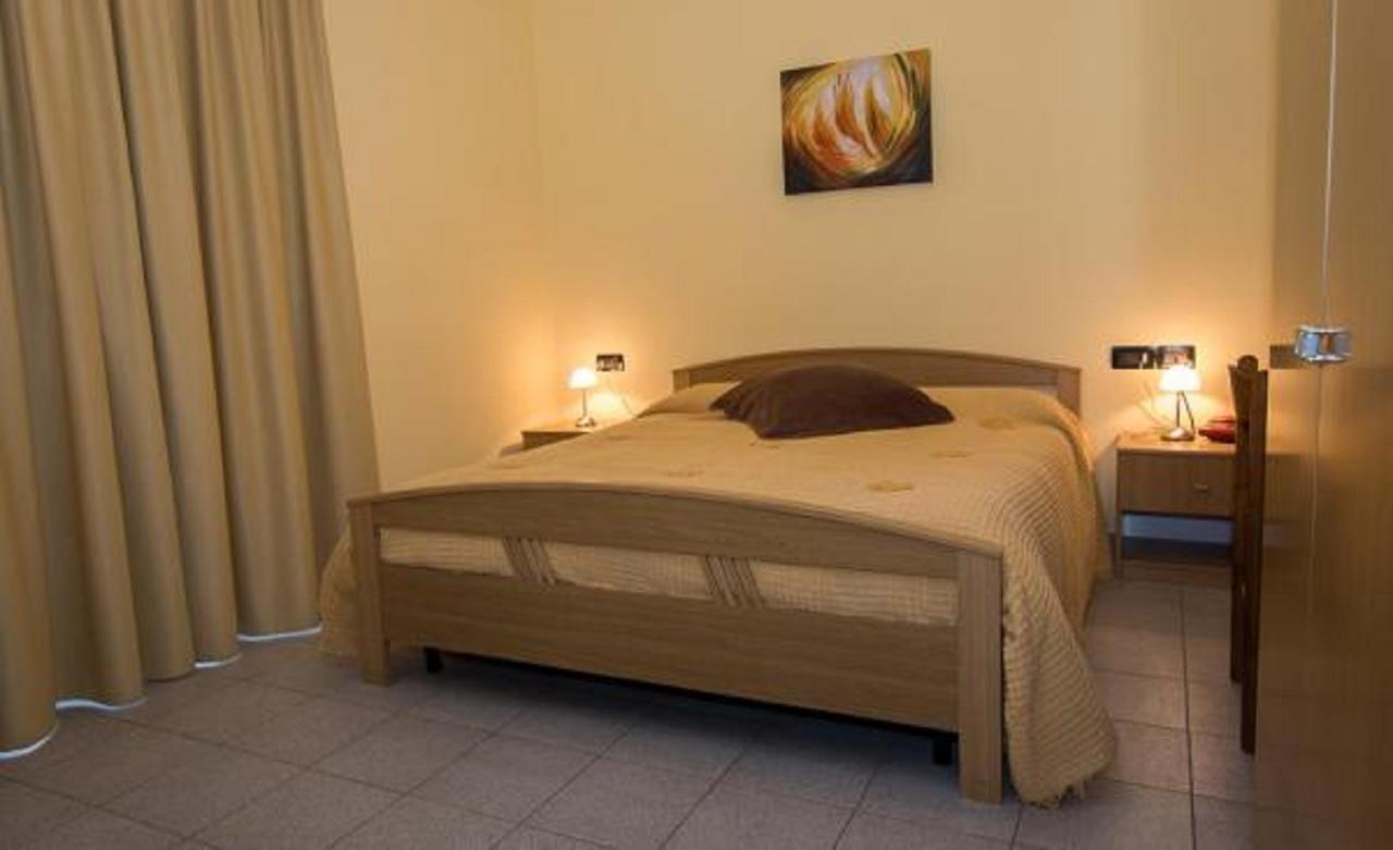 Hotel Ristorante Miravalle Тельо Экстерьер фото